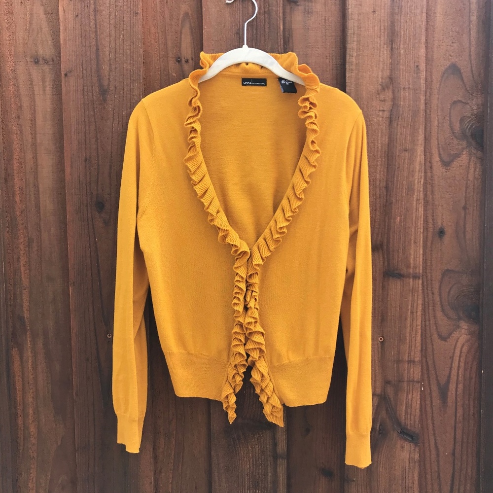 Victoria's Secret ruffle lightweight cardigan EUC - Picture 6 of 6
